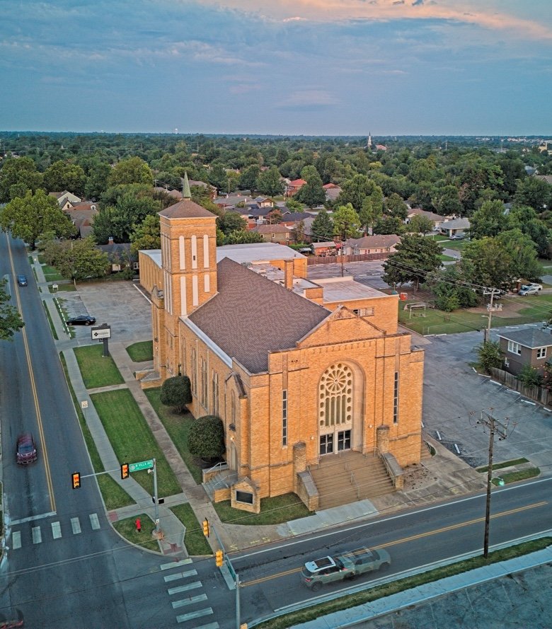 Crestwood Vineyard Church building